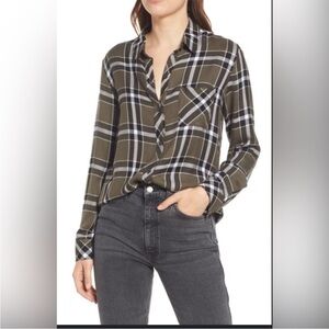 Pristine Rails Hunter Green Plaid Button-Down Shirt with Black & White Accents